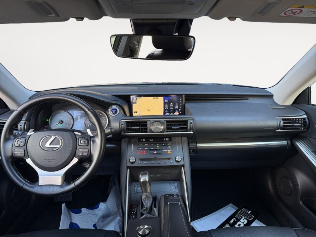 Fahrzeugabbildung Lexus IS 300h Executive Line