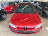 Peugeot 106 1.6 Long Beach/ 60tkm/Autm./Tüv 8/2026 - Peugeot 106: Kleinwagen