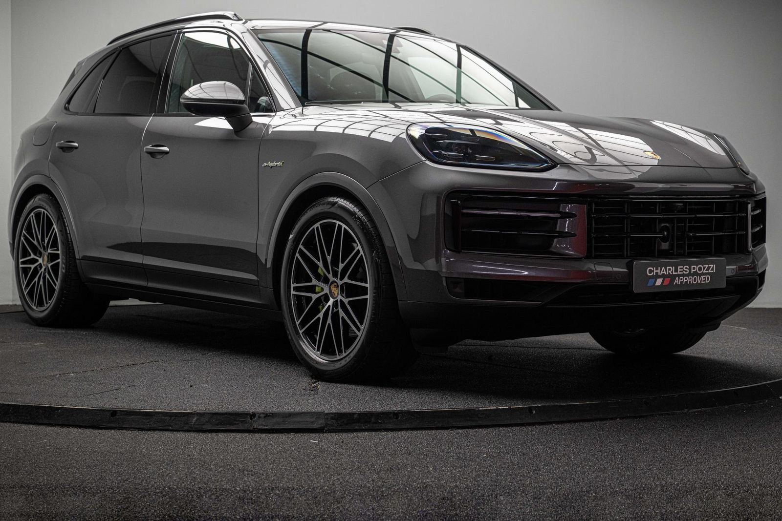 Porsche Cayenne  E-HYBRID - 3.0 V6 470 CH imagem 3