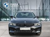 BMW 320i Limousine Advantage HiFi LED Komfortzg. - BMW 320 mit Benzin-Antrieb: Limousine, Automatik