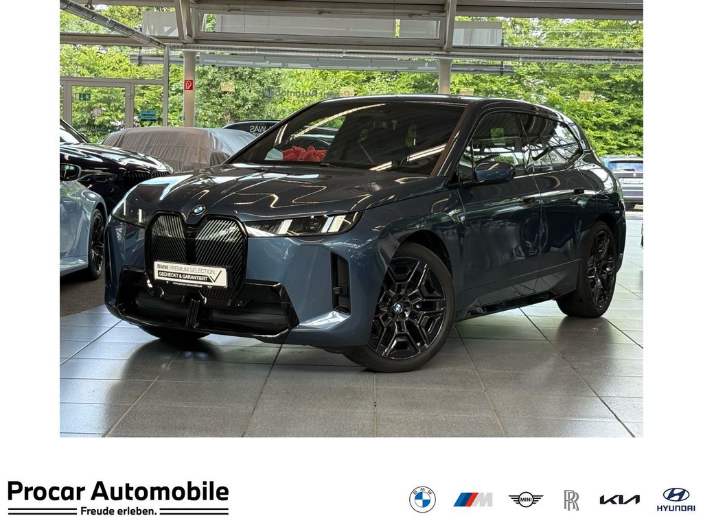BMW iX xDrive60 M Sport DA/PA Prof HuD B/W 22" LMR