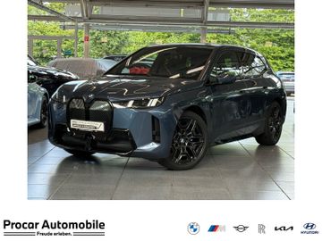 BMW Leasingangebot: BMW iX xDrive60 M Sport DA/PA Prof HuD B/W 22" LMR