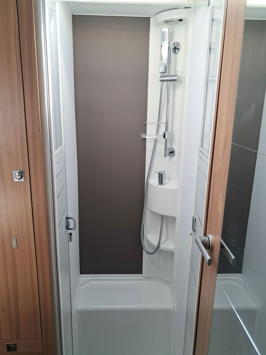 Fahrzeugabbildung Adria Coral Axess 670 DL