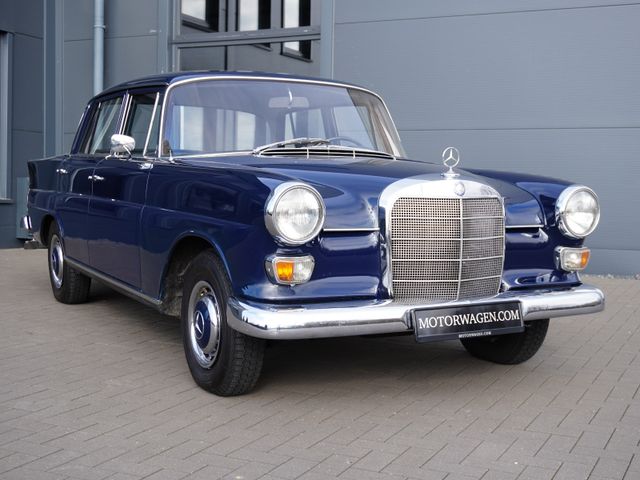 Mercedes-Benz 200
