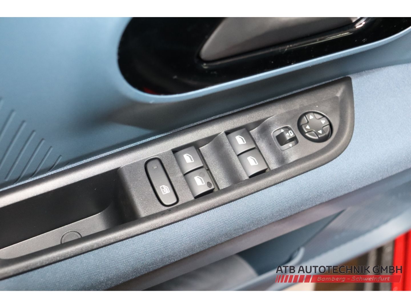 Fahrzeugabbildung Fiat Grande Panda La Prima Hybrid 1.2 eDCT Winter-Pak