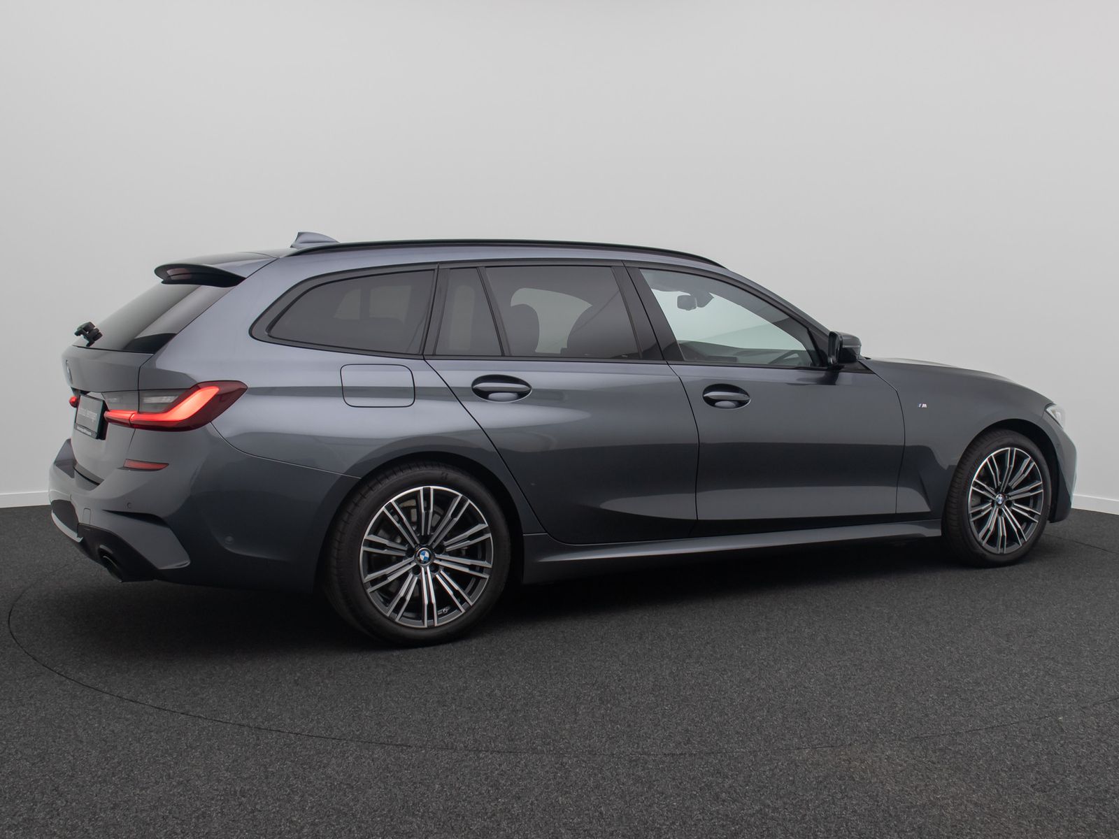 Fahrzeugabbildung BMW 330d xD M Sport DAB Kamera AHK Laser HiFi Komfor