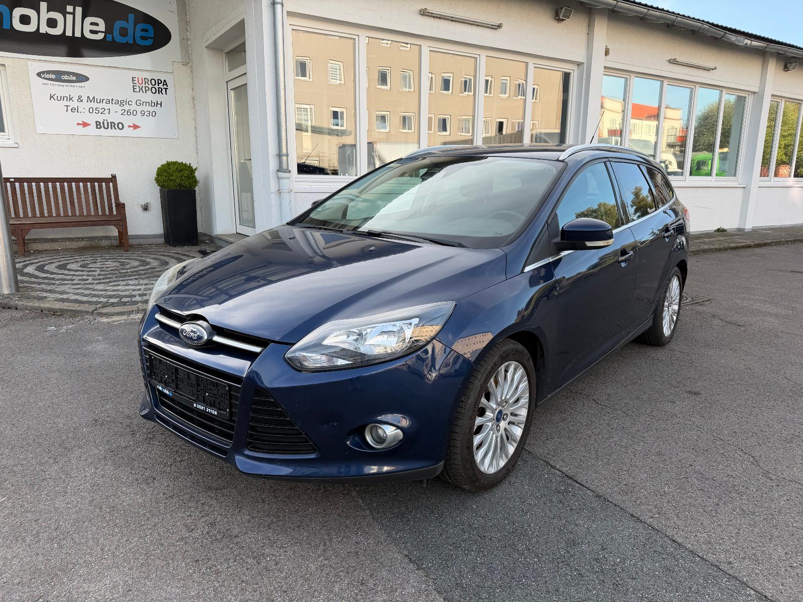 Ford Focus 2011 — photo 12