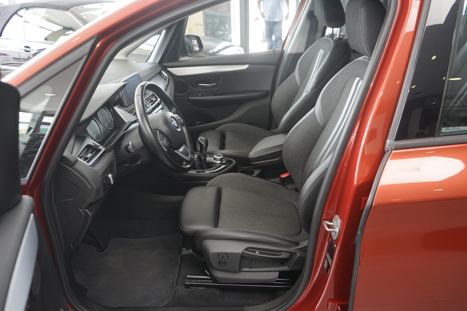 BMW 216 d Sport Line+NAVI+KAMERA+TEMPOMAT+SITZHEIZUNG, миниатюра 11