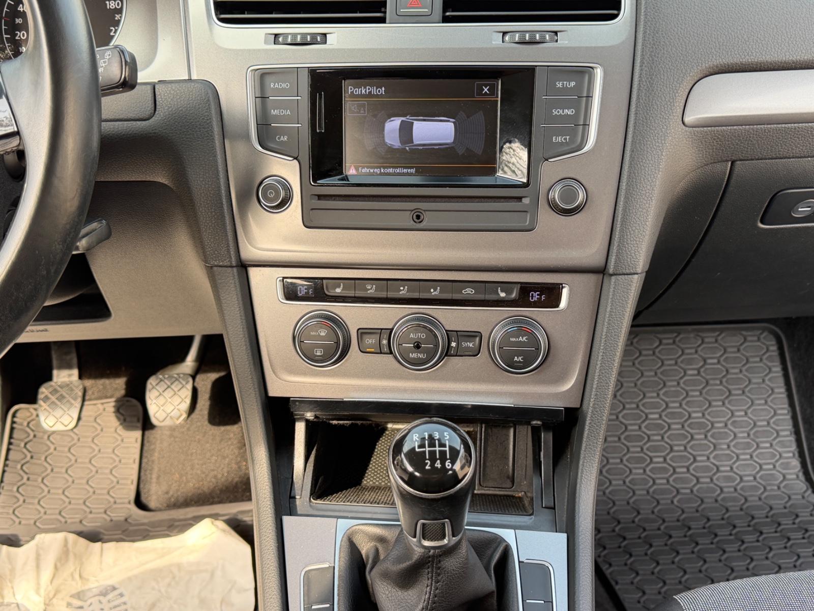 Volkswagen Golf VII Variant Trendline BMT