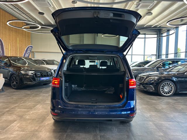 MYAUTOCENTER – Gebraucht- und Jahreswagen mit Werkstattservice in Pfaffenhofen Volkswagen Touran *1.HAND*Tempo*Klima*AHK*PDC*