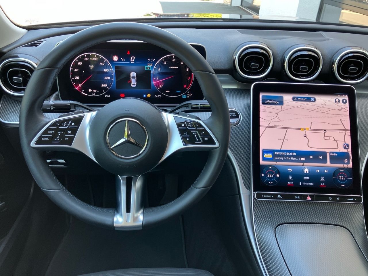 Fahrzeugabbildung Mercedes-Benz C 200 4M Avantgarde AHK+HA-Lenkung+DigLight+360°
