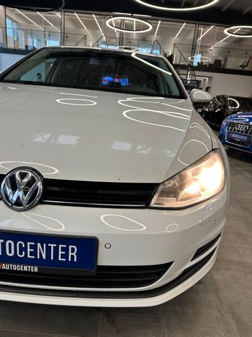 MYAUTOCENTER – Gebraucht- und Jahreswagen mit Werkstattservice in Pfaffenhofen Volkswagen Golf VII Lim. Comfortline BMT
