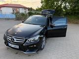 Mercedes-Benz E 500 4MATIC T AVANTGARDE AVANTGARDE - Mercedes-Benz E 500: Kombi