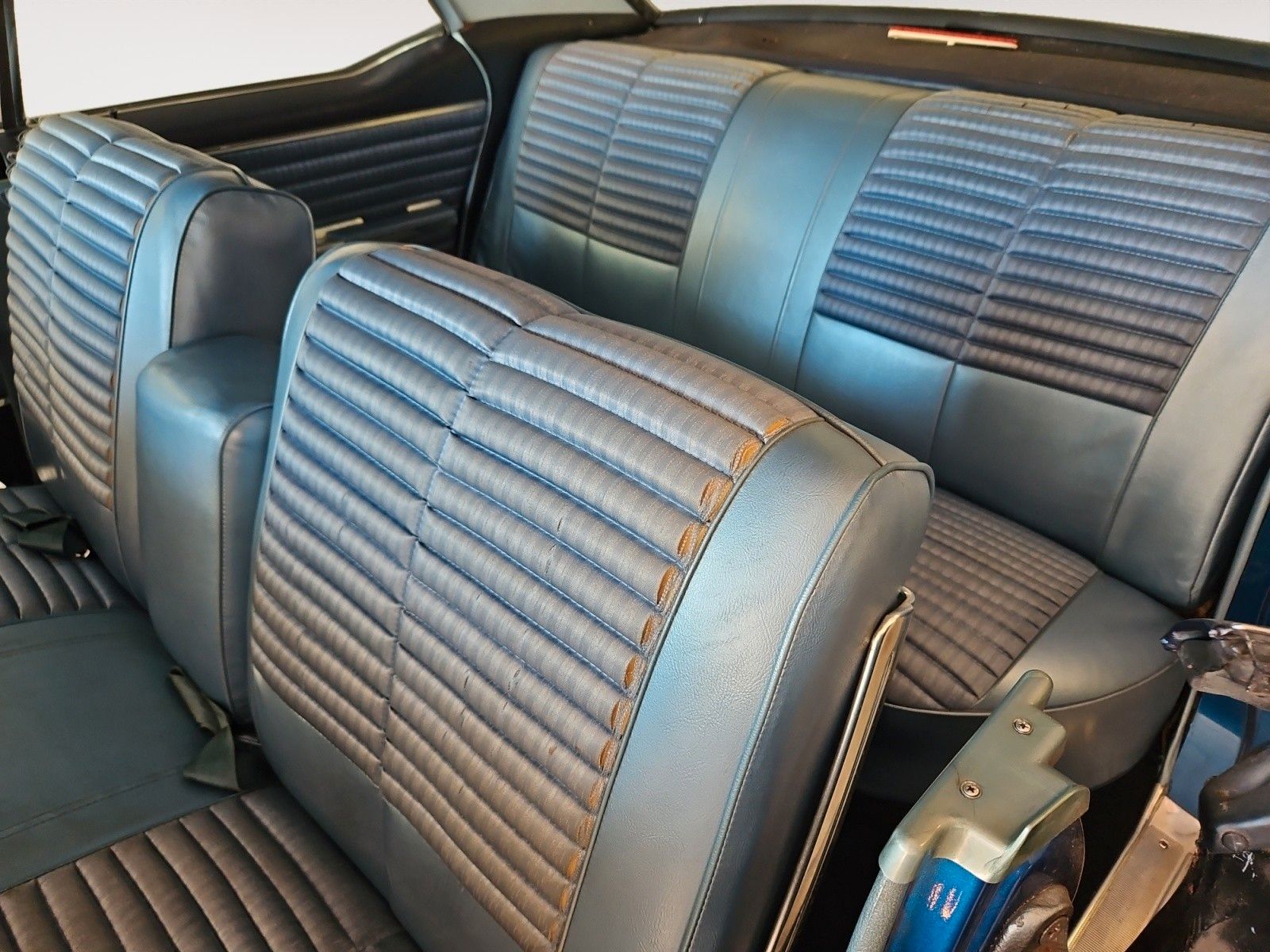 Fahrzeugabbildung Oldsmobile Delta 88 4-door Hardtop H-Kennzeichen