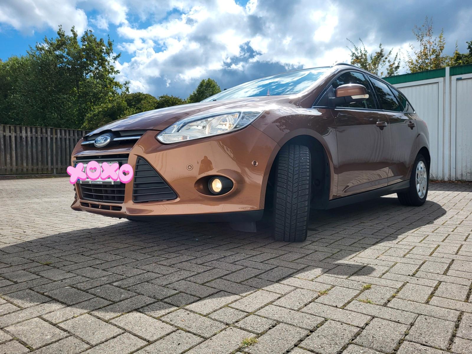 Ford Focus 2014 — вигляд ззаду