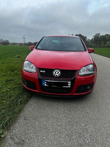 Volkswagen VW Golf 5 gti ( Motor macht Geräusche)