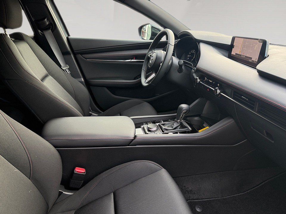 Fahrzeugabbildung Mazda 3 2.5i 140PS A/T Homura