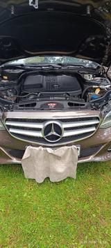 Mercedes-Benz E 250 BlueTEC 4MATIC AVANTGARDE Autom. AVANT... - Mercedes-Benz E 250 aus 2015