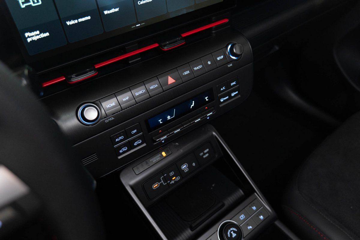 Fahrzeugabbildung Hyundai KONA 1.6T 198PS AWD N LINE Ultimate