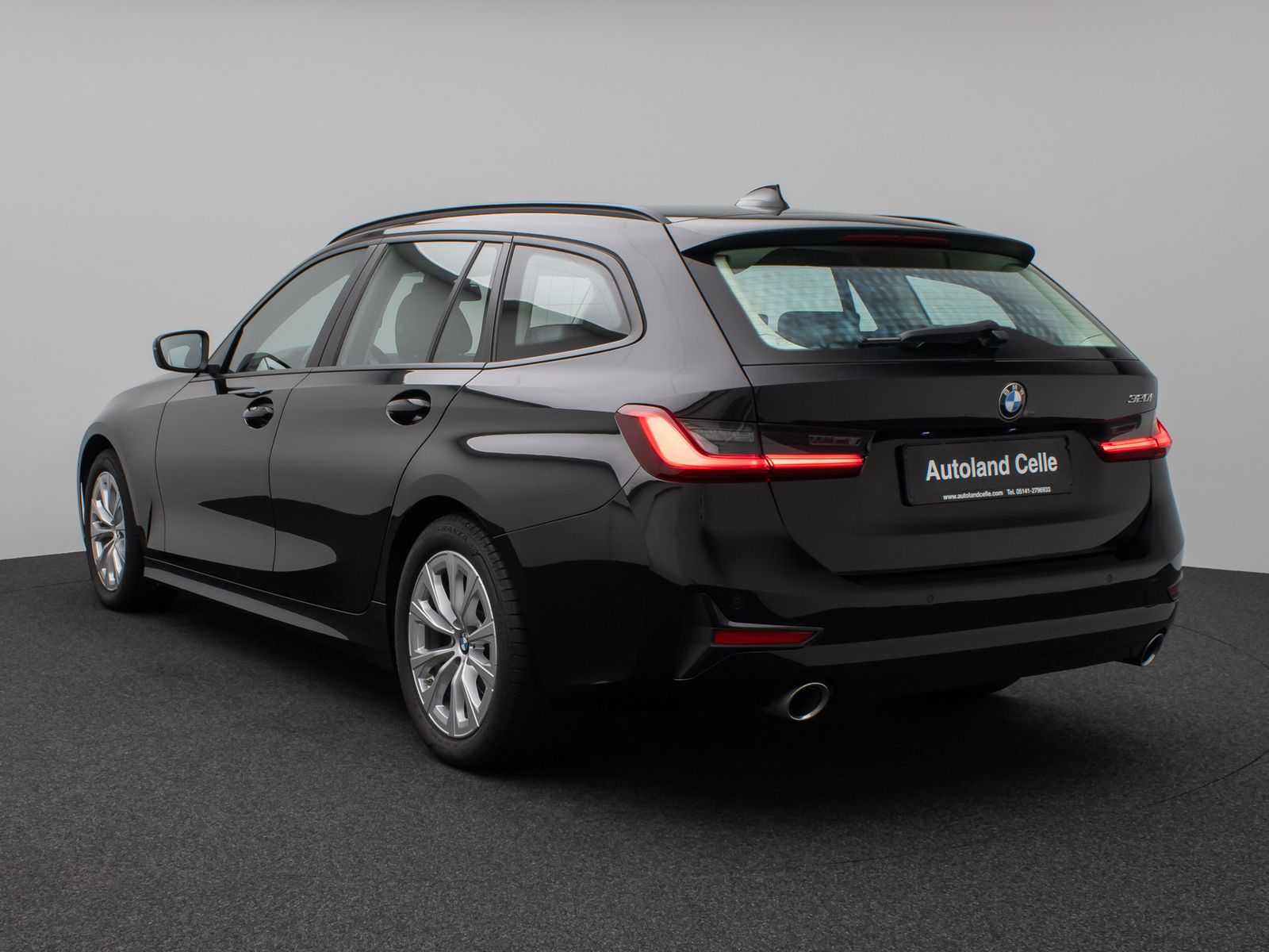 Fahrzeugabbildung BMW 320i CockPit+ DAB PDC LED Lordos Sitzhzg Komfort