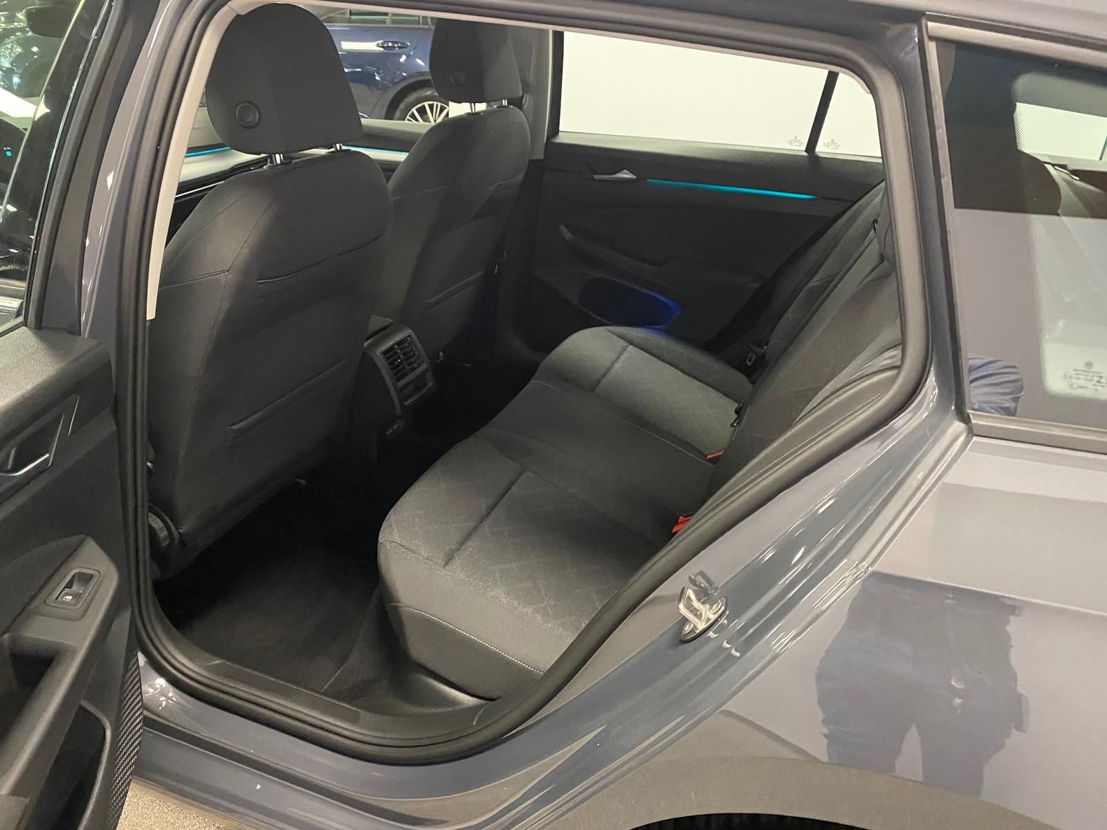 Fahrzeugabbildung Volkswagen Golf Variant 1.5 TSI APP+KLIMA+ACC+RFK+AHK+NAVI+