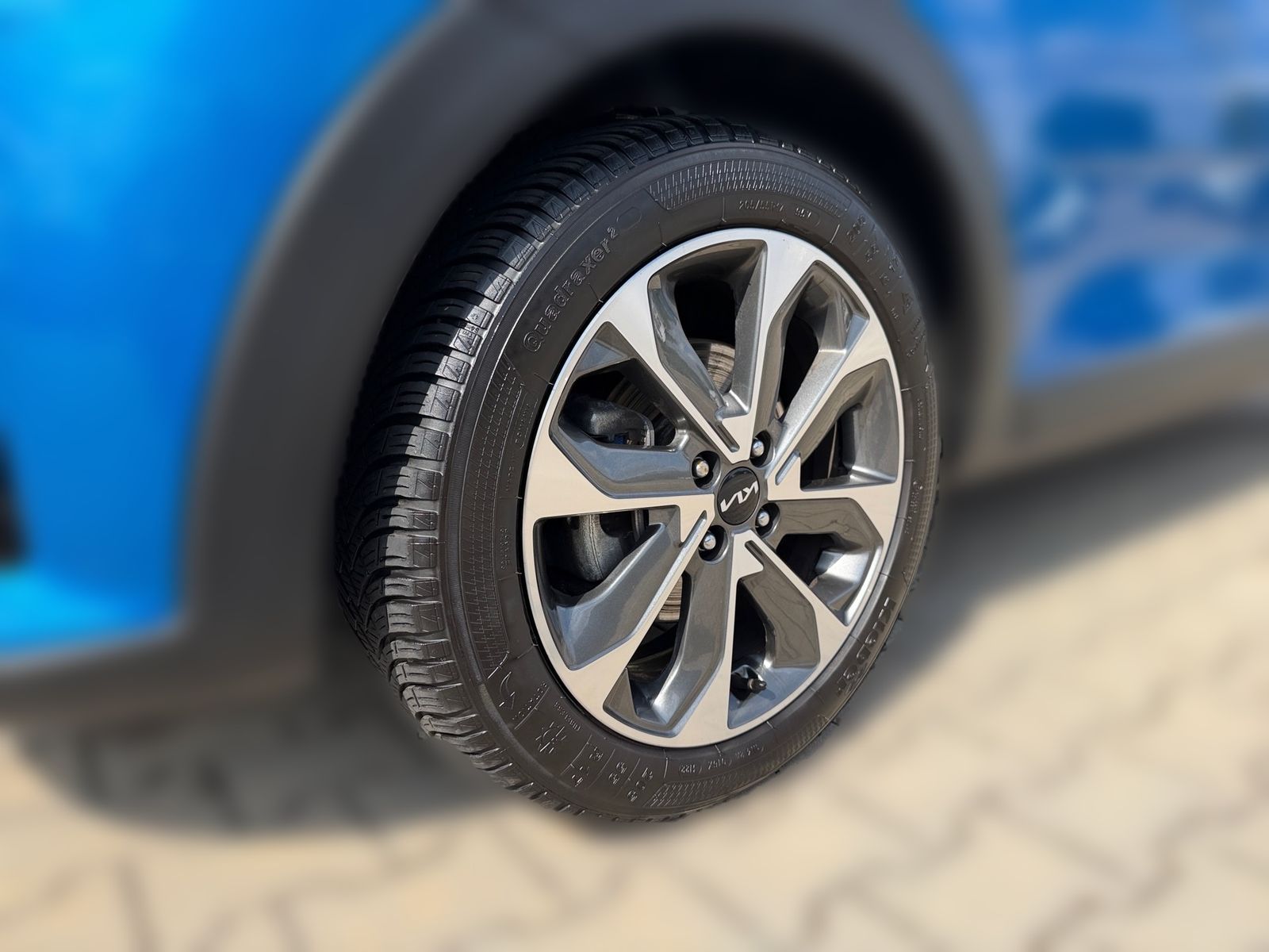Fahrzeugabbildung Kia STONIC 1.0T 120 48V PLATINUM
