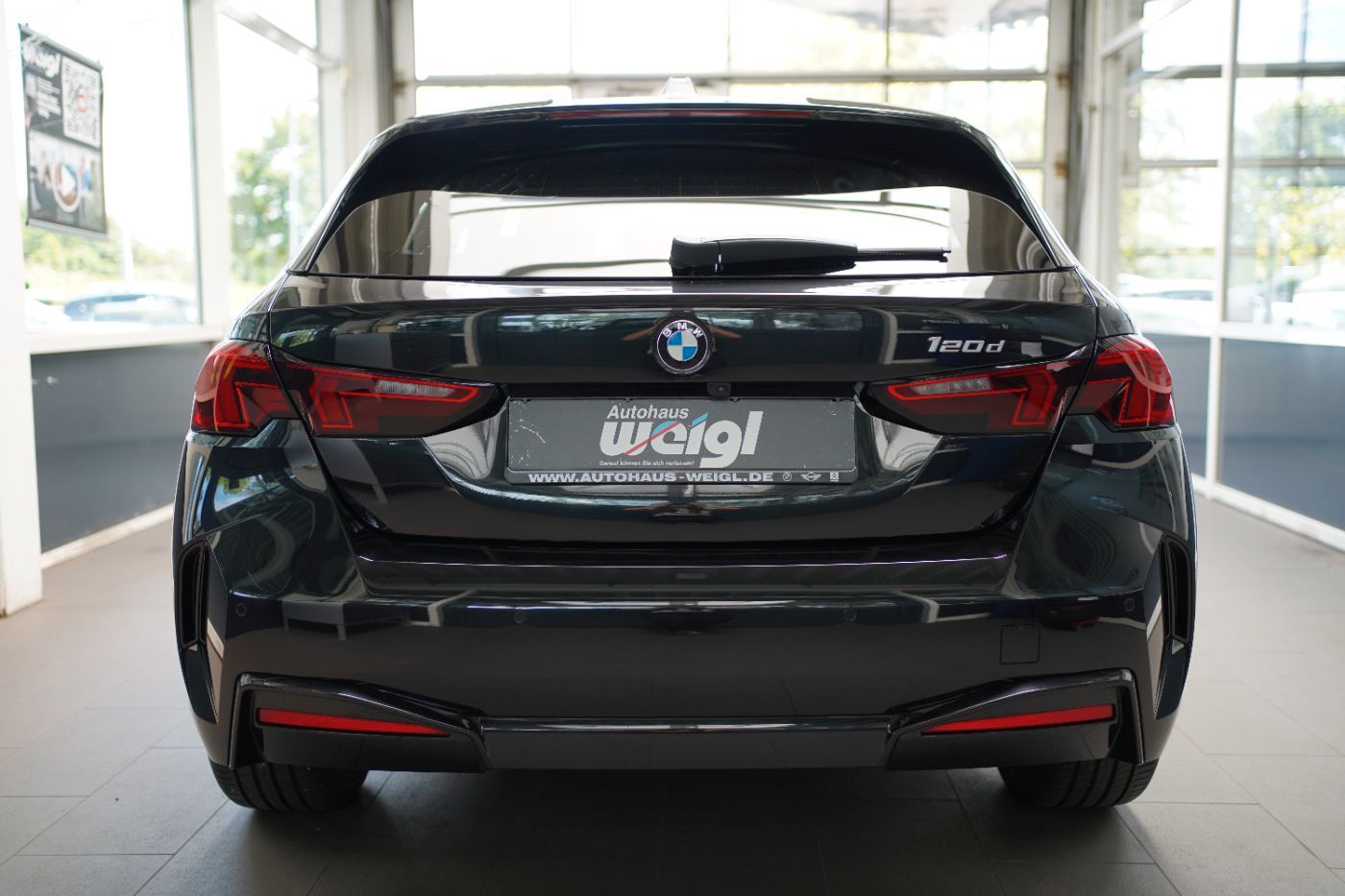 Fahrzeugabbildung BMW 120d +LED+Komfortzugang+DrivingAssist+Aktivsitz+