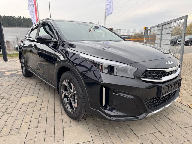 Kia XCeed 1.6 T-GDi Vision DCT7 NAVI LED PDC KAM SHZ