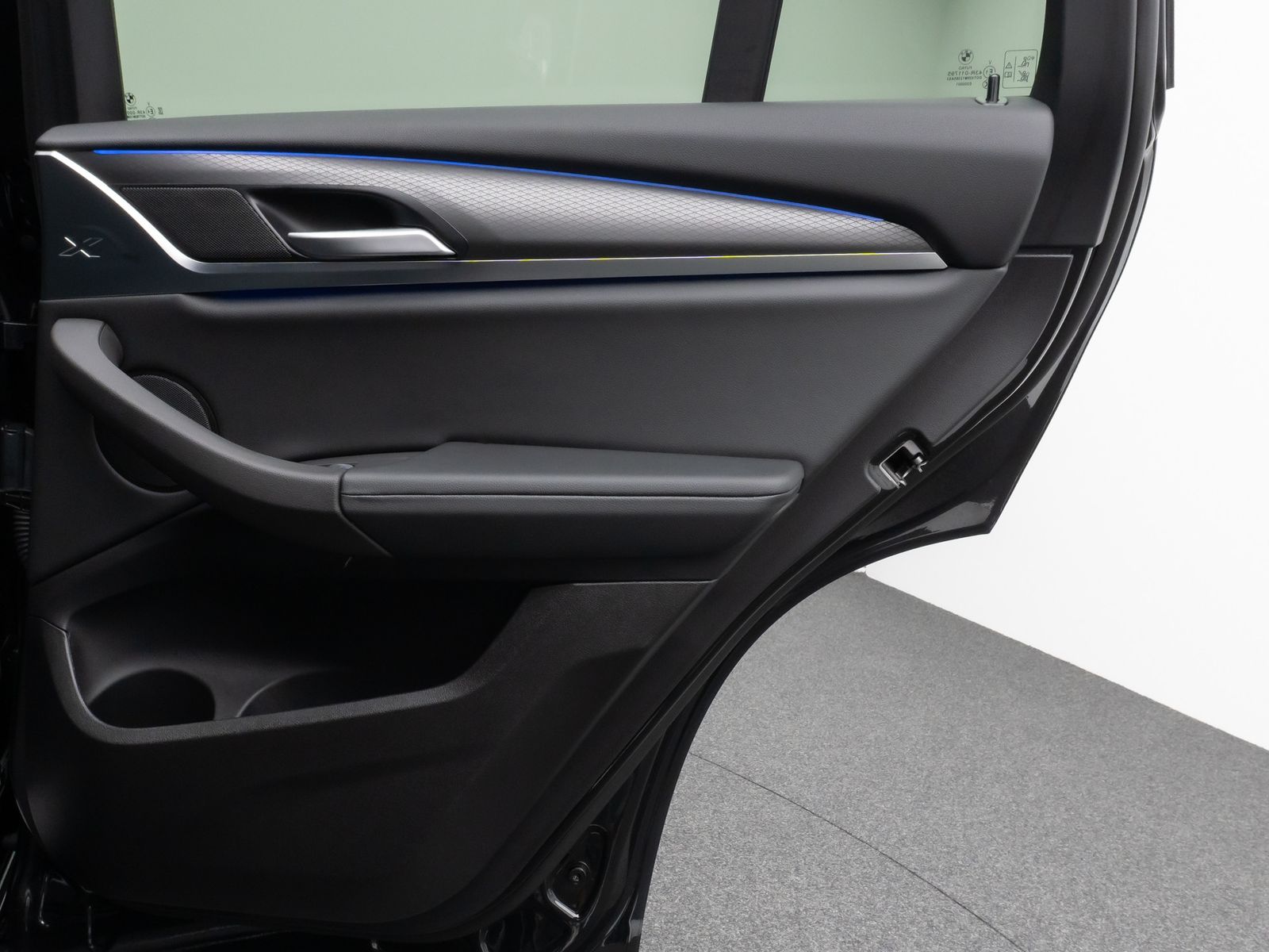Fahrzeugabbildung BMW X4 xD20i M Sport Panorama Kamera Laser HUD HiFi