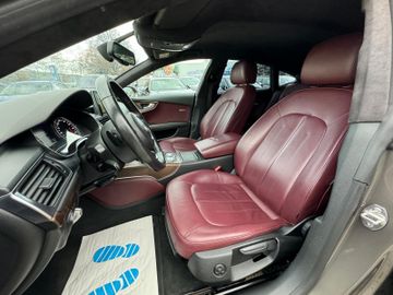 Audi A7 - 8