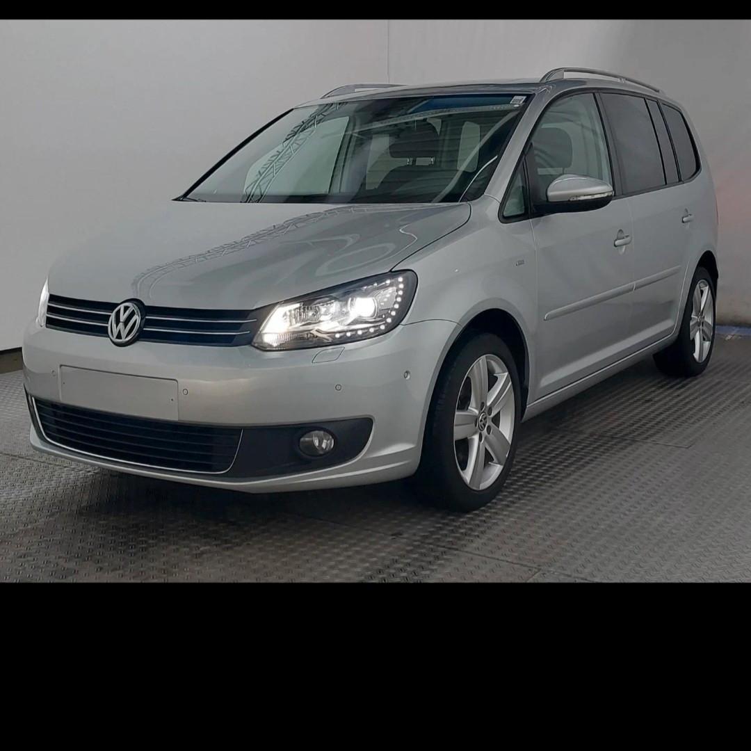 Volkswagen Touran Cup BMT**1.Hand*DSG*Xenon*Pano*Pdc**
