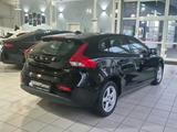 Volvo V40 Kinetic 2,0 Facelift/Kamera/Temp/2xPDC/Gar./ - Volvo V40: T