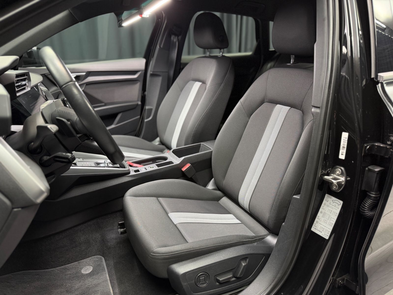 Fahrzeugabbildung Audi Audi A3 35 TDI Sportback advanced|AUTOMATIK|NAVI