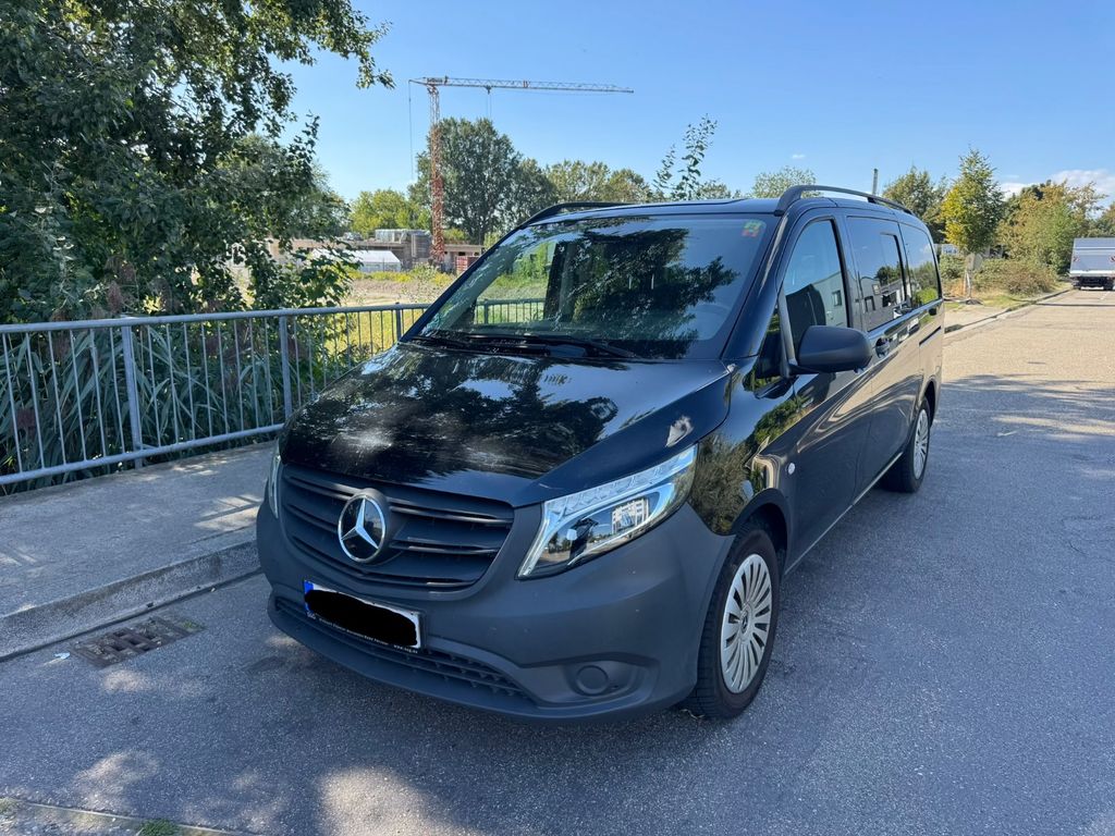 Image of Mercedes-Benz Vito