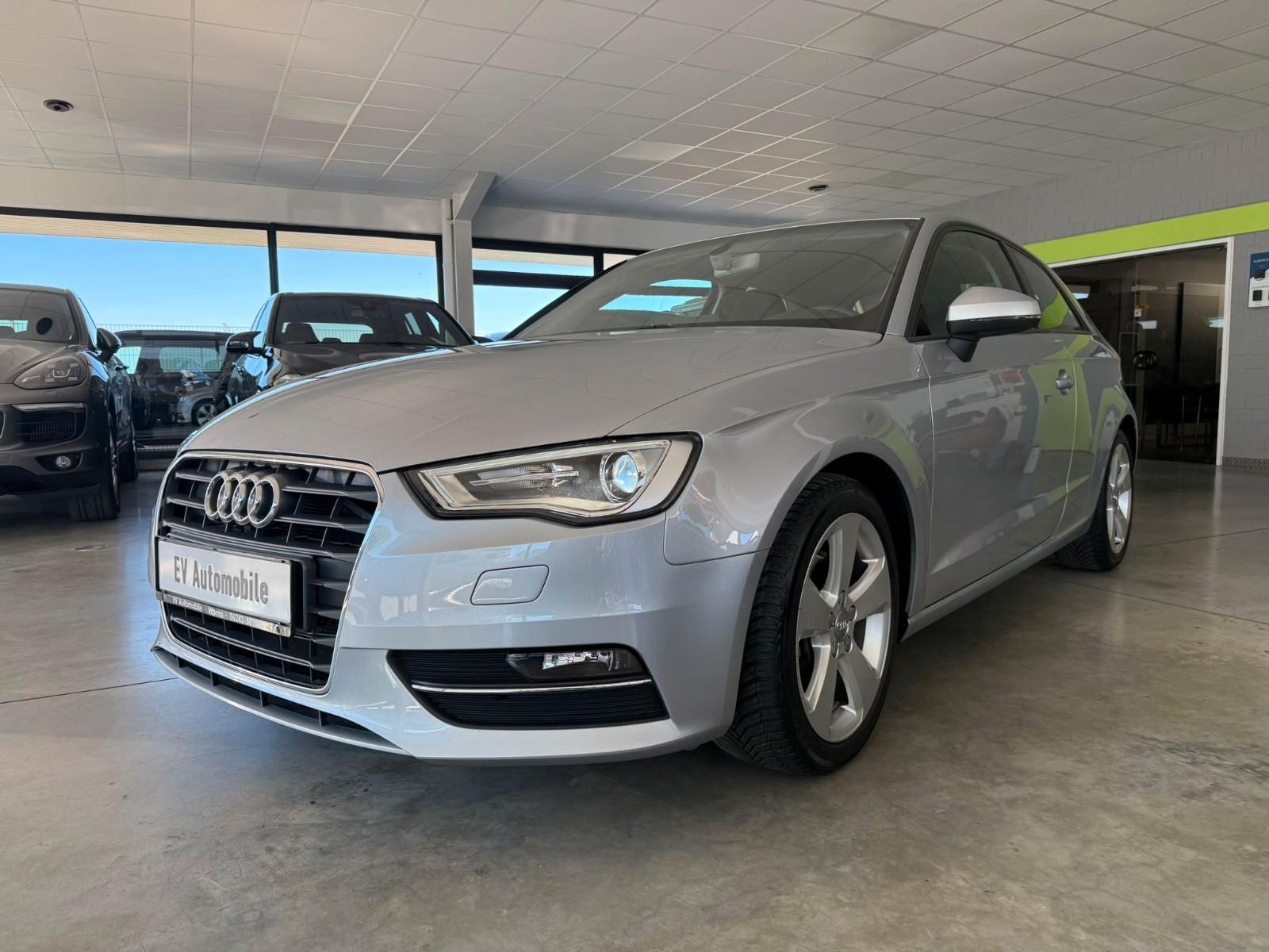 Audi A3 S line Sportpaket/Bi-Xenon