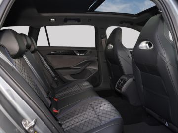 Volkswagen Passat R-Line 2.0 TDI 4Motion DSG AHK IQ Light