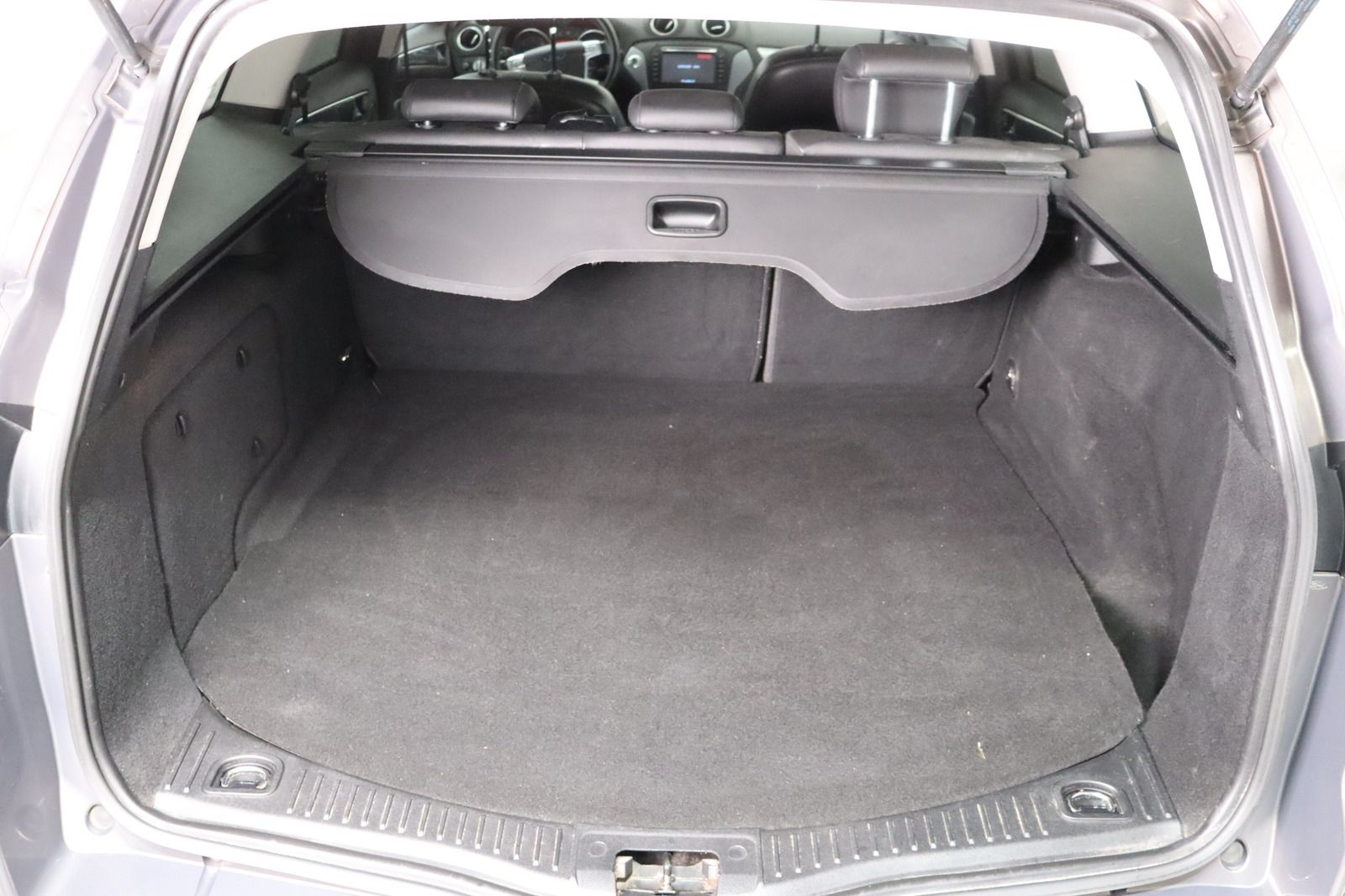 Fahrzeugabbildung Ford Mondeo 2.0TDCi Turnier * Navi * Memory * Sitzhz.