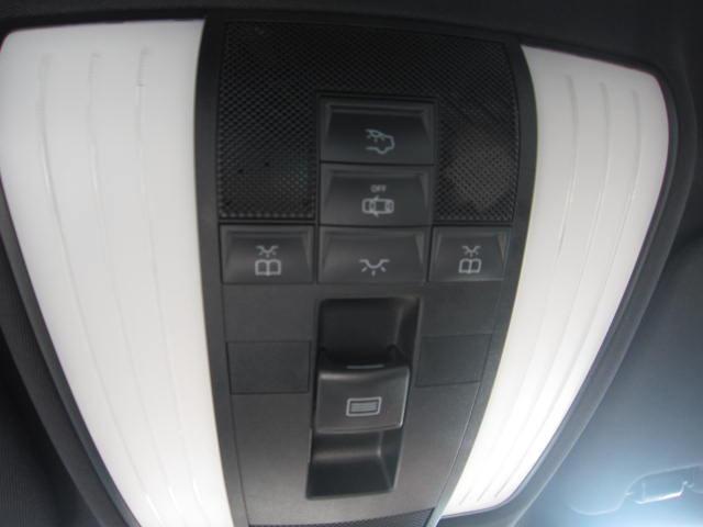 Mercedes-Benz E E 350 CDI BlueEfficiency (212.225)
