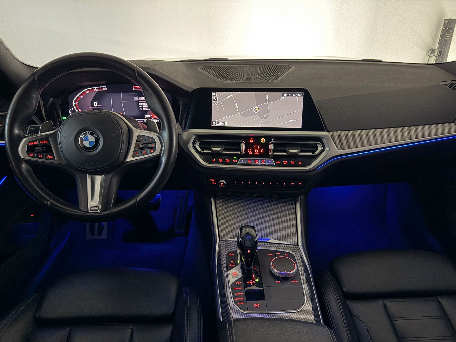 Fahrzeugabbildung BMW 320 d M SPORT/LIVE COCKPIT/MEMORY/HuD/AHK/LASER