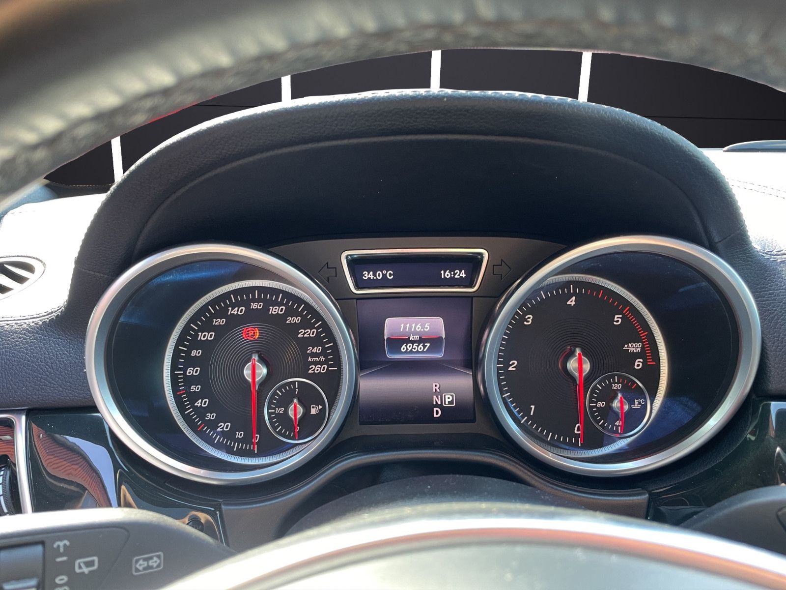 Fahrzeugabbildung Mercedes-Benz GLS 350 d 4Matic*1.Hand*AMG Line*360°*H&K