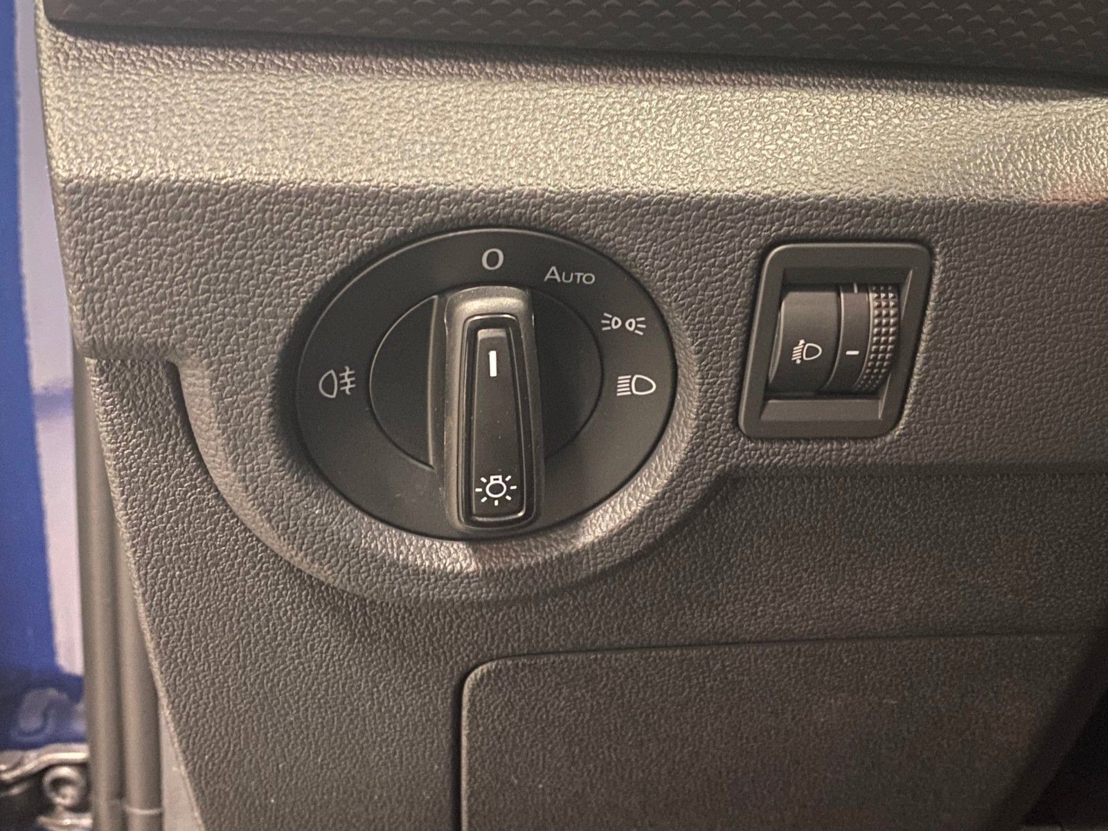 Fahrzeugabbildung Volkswagen T-Cross 1.5 TSI DSG Life+150 PS+PDC+App+LED+ALU+