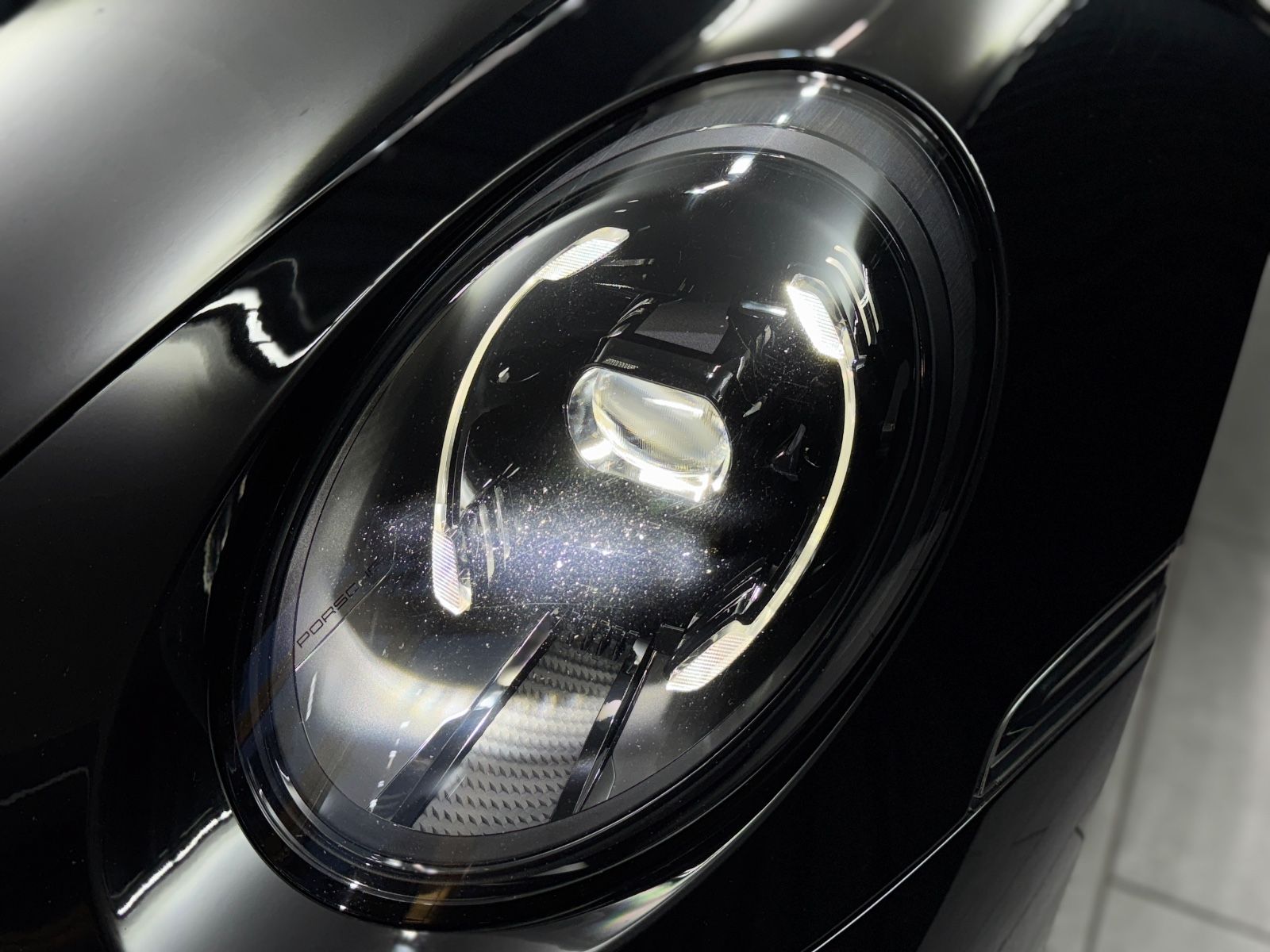 Fahrzeugabbildung Porsche 992.2 911 Carrera GTS T-Hybrid Cabriolet|BOSE|