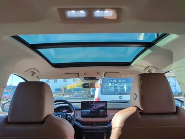 Fahrzeugabbildung SKODA Enyaq iV 80 SUITE AHK MATRIX NAV WÄRMEPUMPE