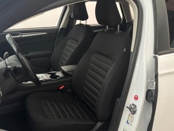 Ford Mondeo - 12