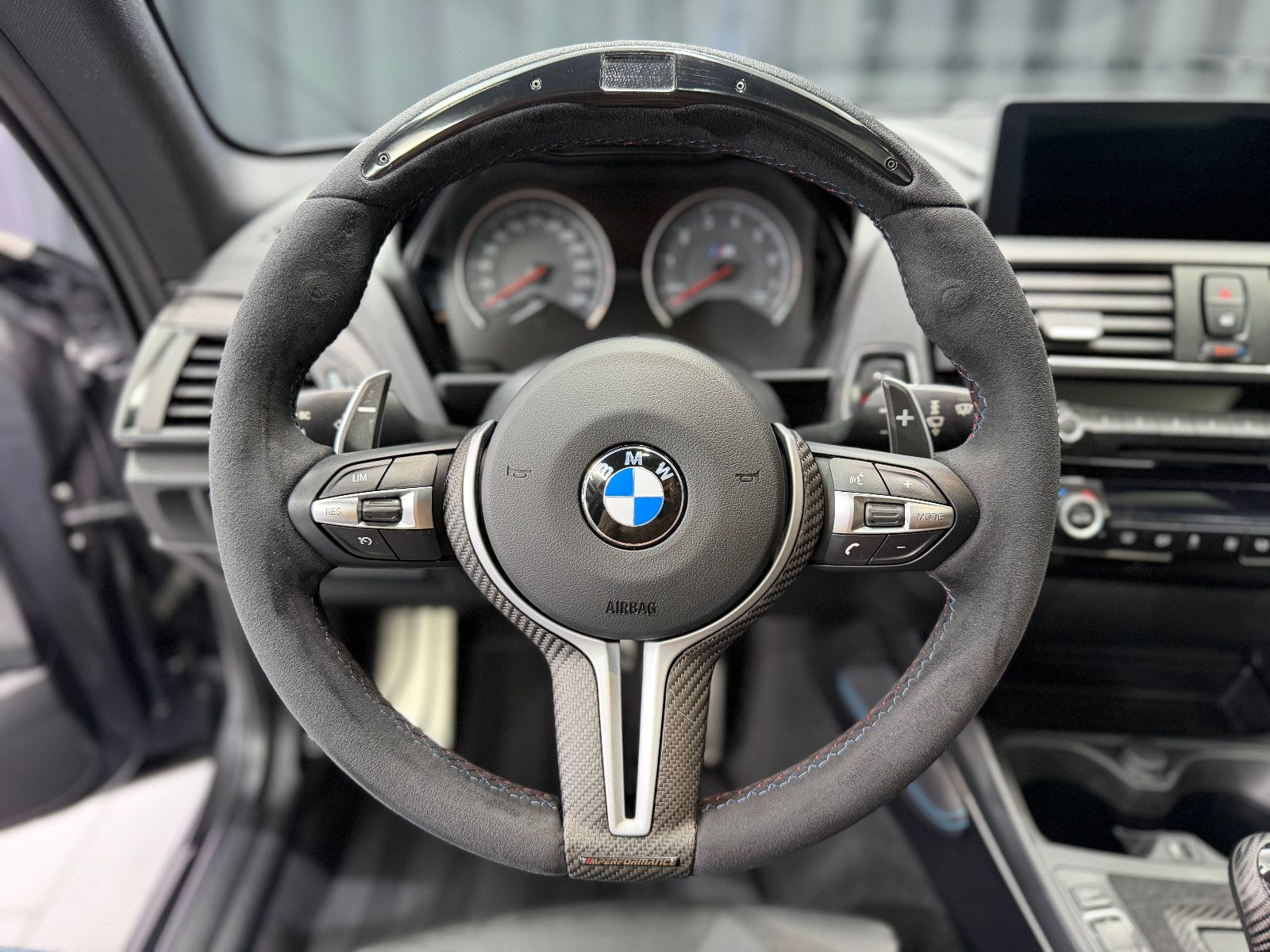 Fahrzeugabbildung BMW M2 Coupe DKG|H&K|KW|HJS|RF-KAMERA|PANO