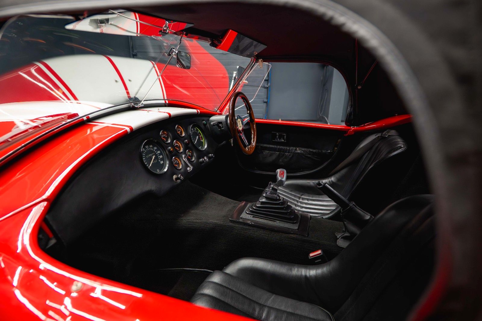 Fahrzeugabbildung Cobra KCC Cobra Ford 302 V8 5.0 Autom. H-Zulassung