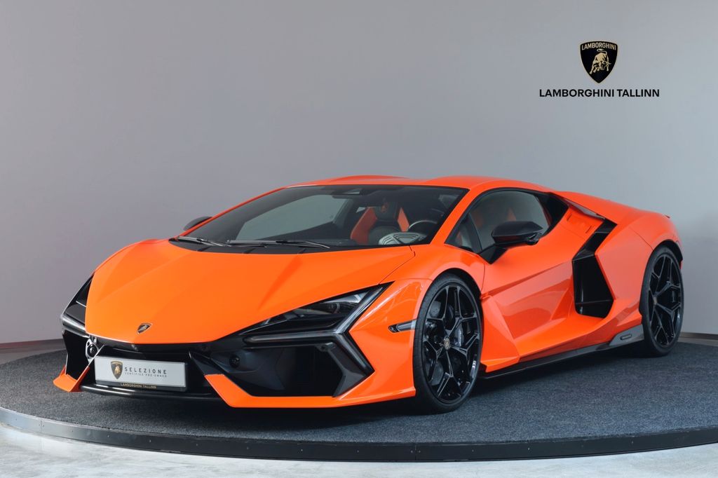 Image of Lamborghini Revuelto