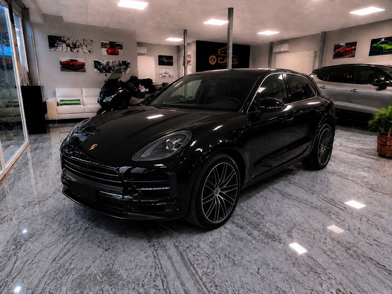 PORSCHE Macan