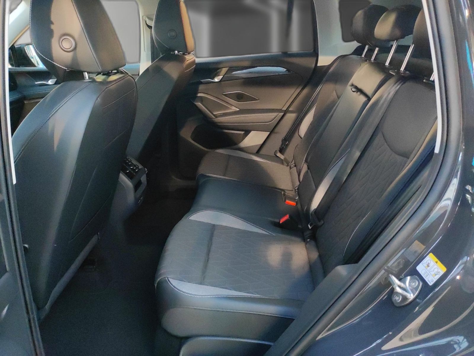 Volkswagen Tiguan - Bild 16