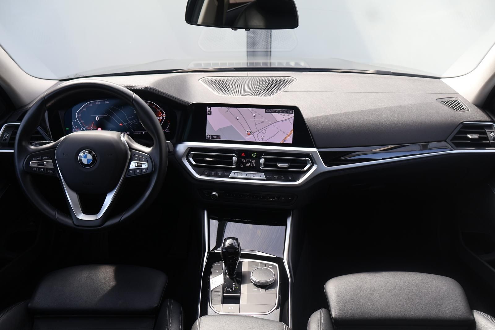 BMW 320 d Luxury Line 2.0 AHK LED RFK Pano CarPlay foto 14
